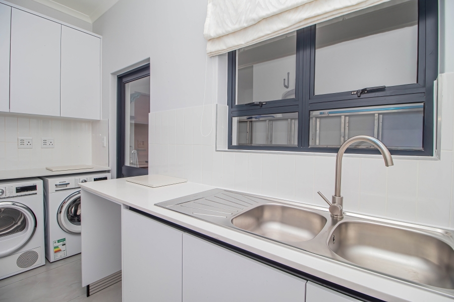 4 Bedroom Property for Sale in Sandown Western Cape